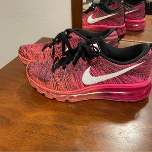 Nike Flyknit Air Max